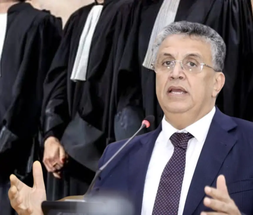 وهبي يوافق على رفع سن ولوج مهنة المحاماة إلى 45 سنة